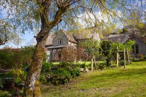 Garden / Rear- click for photo gallery